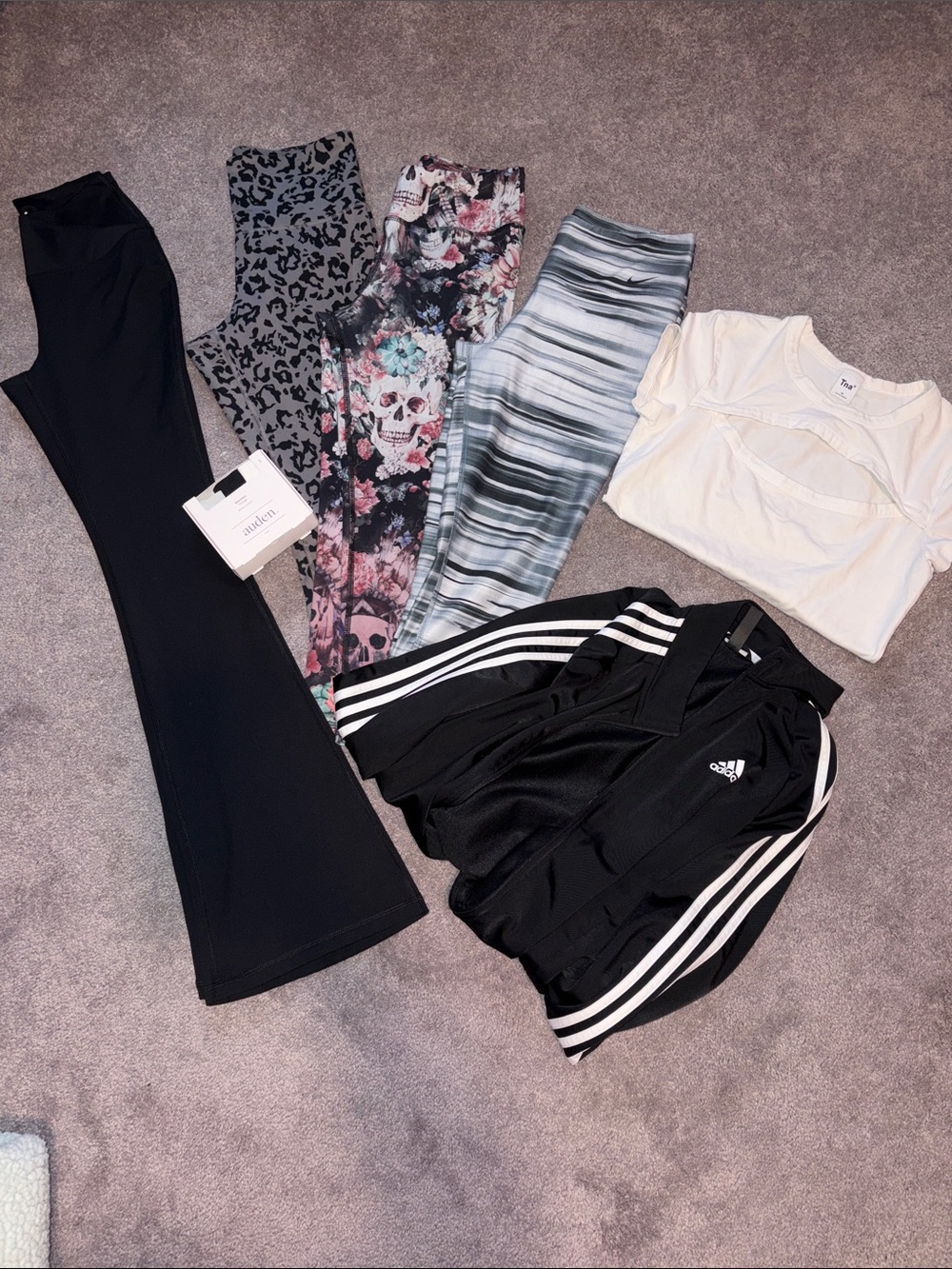 adidas Nike aritzia yoga licious bundle small